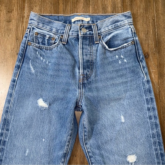 LEVI'S Premium Wedgie Straight Leg High Rise Blue Jeans Ankle distressed - Picture 10 of 13